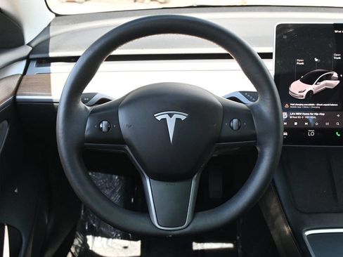 Used 2022 Tesla Model 3 RWD image 11