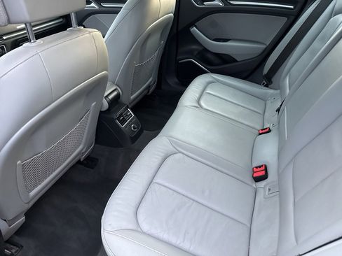 Used 2017 Audi A3 e-tron Prestige image 19