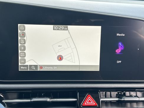 Certified 2025 Kia Niro EX FWD image 9