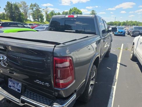 Used 2019 RAM 1500 Laramie AWD/4WD image 2