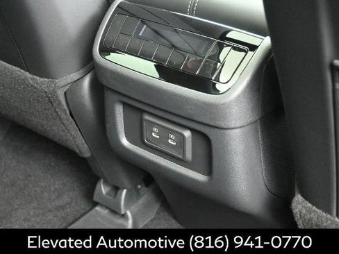 Certified 2026 INFINITI QX60 Luxe w/ Cargo Package AWD/4WD image 11