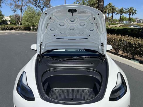 Used 2023 Tesla Model 3 Standard Range image 53