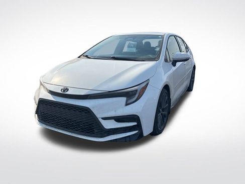 Used 2024 Toyota Corolla XSE image 7