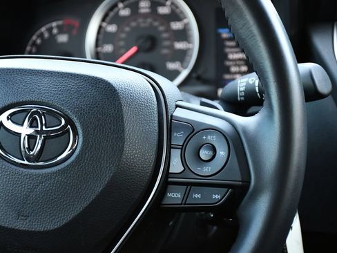 Used 2022 Toyota Corolla SE FWD image 24