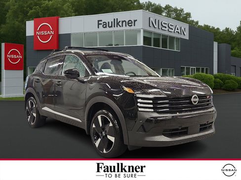 New 2026 Nissan Kicks SR image 1