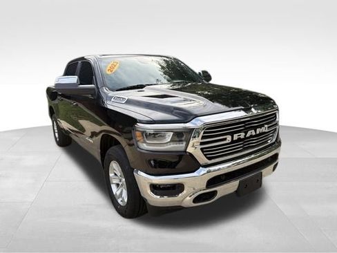 Used 2023 RAM 1500 Laramie AWD/4WD image 3