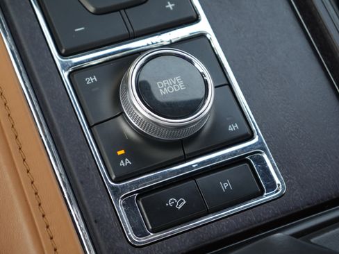 Certified 2023 Ford Expedition Max Platinum image 20