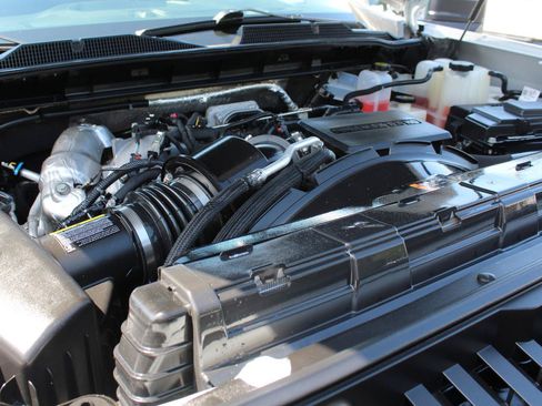 Used 2024 Chevrolet Silverado 2500 W/T w/ WT/CX Safety Package AWD/4WD image 20