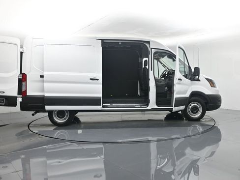 New 2026 Ford Transit 150 148 Medium Roof w/ Load Area Protection Package image 4
