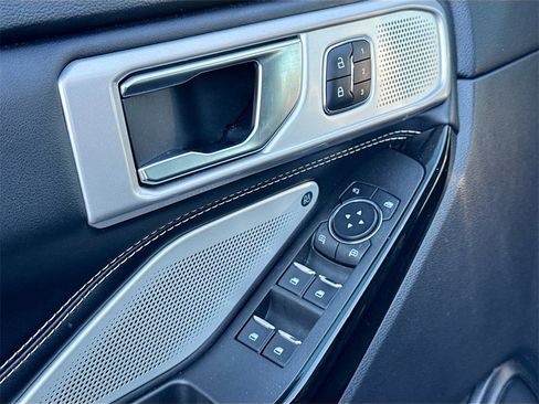 Used 2022 Ford Explorer ST w/ Equipment Group 401A image 18