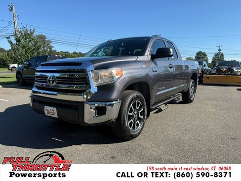 Used 2017 Toyota Tundra SR5 w/ TRD Off Road Package AWD/4WD image 4