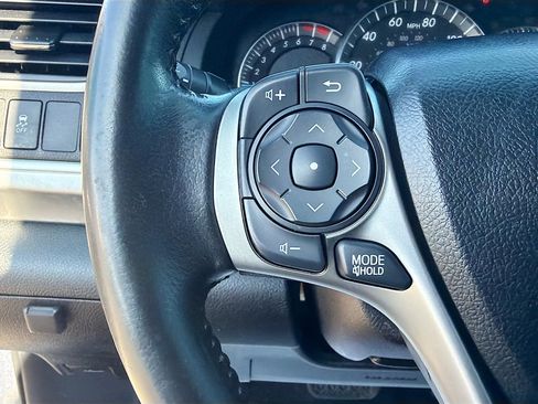 Used 2013 Toyota Camry SE image 30