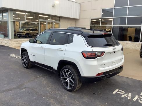 Certified 2024 Jeep Compass Limited w/ Elite Group image 7