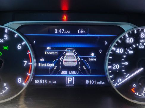 Used 2021 Nissan Sentra SR FWD image 3