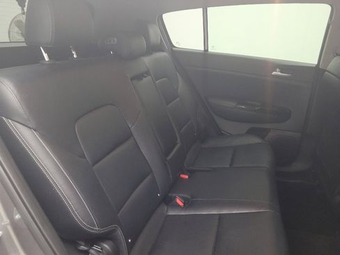 Used 2018 Kia Sportage EX image 19