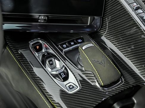Used 2024 Chevrolet Corvette Z06 w/ Z07 Performance Package RWD image 32
