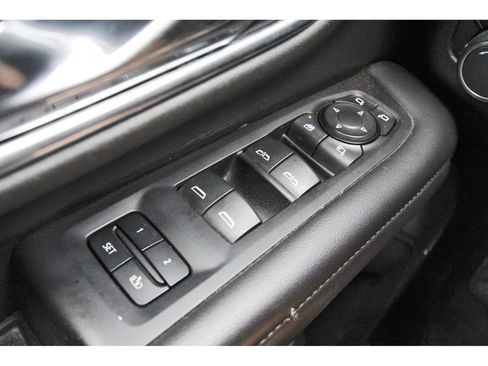Used 2021 Chevrolet Tahoe Z71 w/ Z71 Signature Package AWD/4WD image 22