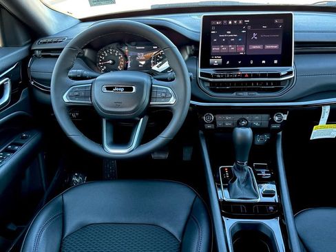 New 2026 Jeep Compass Latitude AWD/4WD image 19