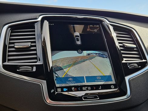 Certified 2023 Volvo XC90 B6 Plus w/ Protection Package Premier image 19