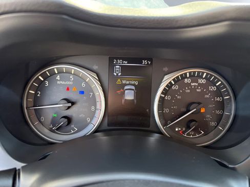 Used 2023 INFINITI Q50 Luxe w/ Cargo Package image 5