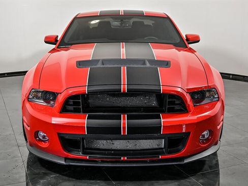 Used 2011 Ford Mustang Shelby GT500 RWD image 4