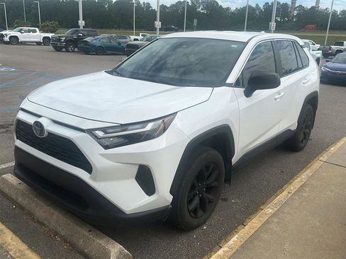 Certified 2025 Toyota RAV4 LE FWD image 1