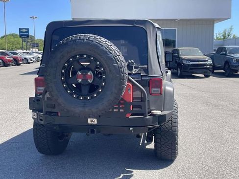Used 2017 Jeep Wrangler Unlimited Sport w/ Max Tow Package AWD/4WD image 5