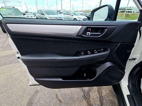 Used 2017 Subaru Outback 2.5i Premium w/ Popular Package #1 image 10