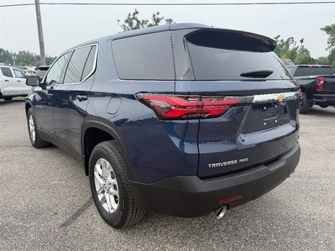 Used 2023 Chevrolet Traverse LS w/ Safety Package AWD/4WD image 6
