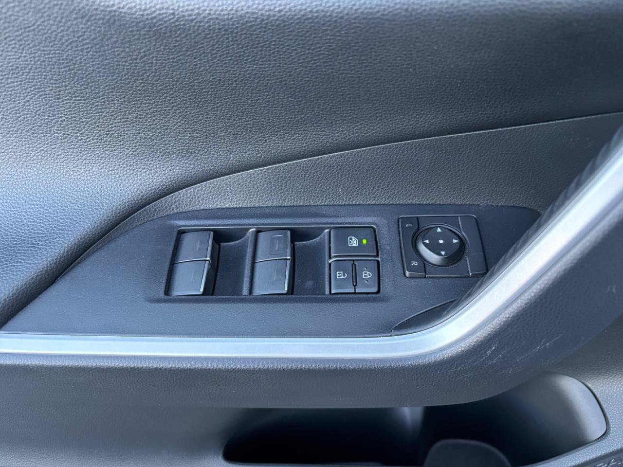 Used 2023 Toyota RAV4 XSE w/ Weather Package AWD/4WD image 18