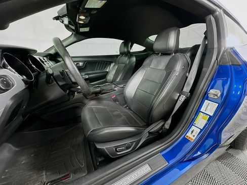 Used 2017 Ford Mustang GT Premium w/ Equipment Group 401A RWD image 25