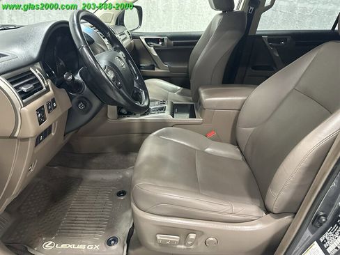 Used 2018 Lexus GX 460 image 26