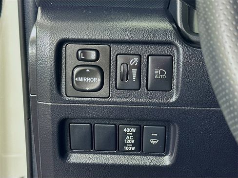 Used 2022 Toyota 4Runner TRD Off-Road Premium image 21