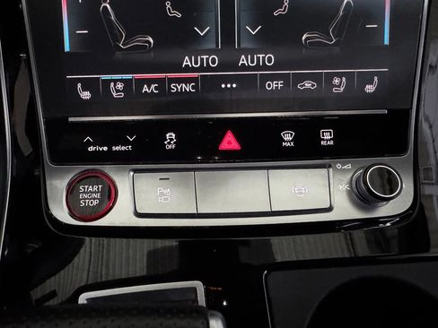 Used 2023 Audi SQ7 Premium Plus AWD/4WD image 34