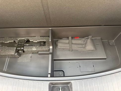 Used 2026 Hyundai Palisade SEL FWD image 14