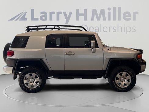 Used 2008 Toyota FJ Cruiser 4WD image 6
