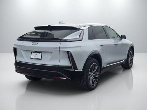 New 2026 Cadillac Lyriq Luxury RWD image 5