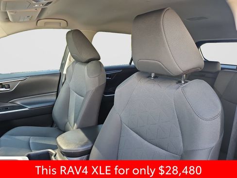 Used 2024 Toyota RAV4 XLE FWD image 23