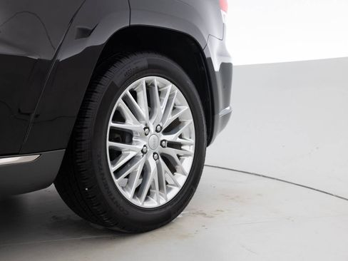 Used 2018 Jeep Grand Cherokee Summit AWD/4WD image 20
