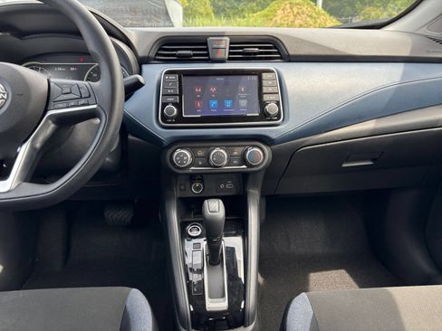 Used 2025 Nissan Versa SV FWD image 16