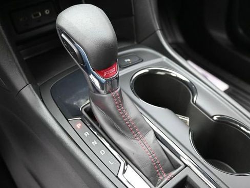 Used 2022 Chevrolet Equinox RS w/ LPO, Floor Liner Package FWD image 22