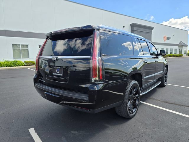 Used 2018 Cadillac Escalade ESV Premium Luxury AWD/4WD image 7