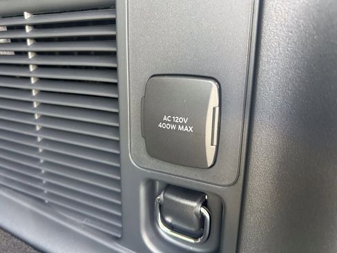 New 2026 Lincoln Navigator L Reserve AWD/4WD image 19