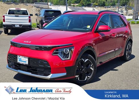Certified 2024 Kia Niro Wind FWD image 1