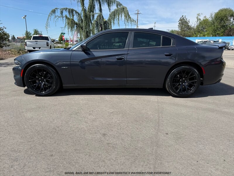 Used 2016 Dodge Charger R/T RWD image 5