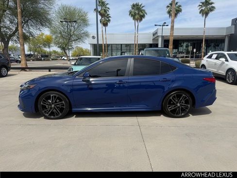 Used 2025 Toyota Camry XSE image 3