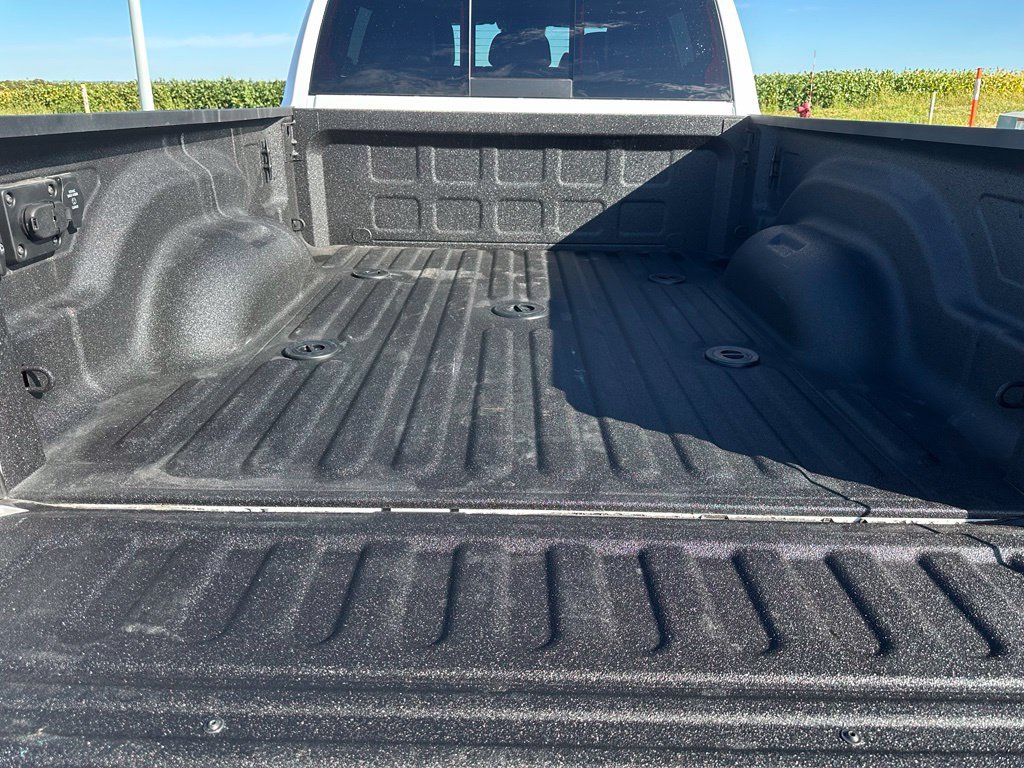 Used 2026 RAM 3500 Laramie AWD/4WD image 9