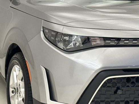 Used 2024 Kia Soul LX w/ Option Group 015 FWD image 5