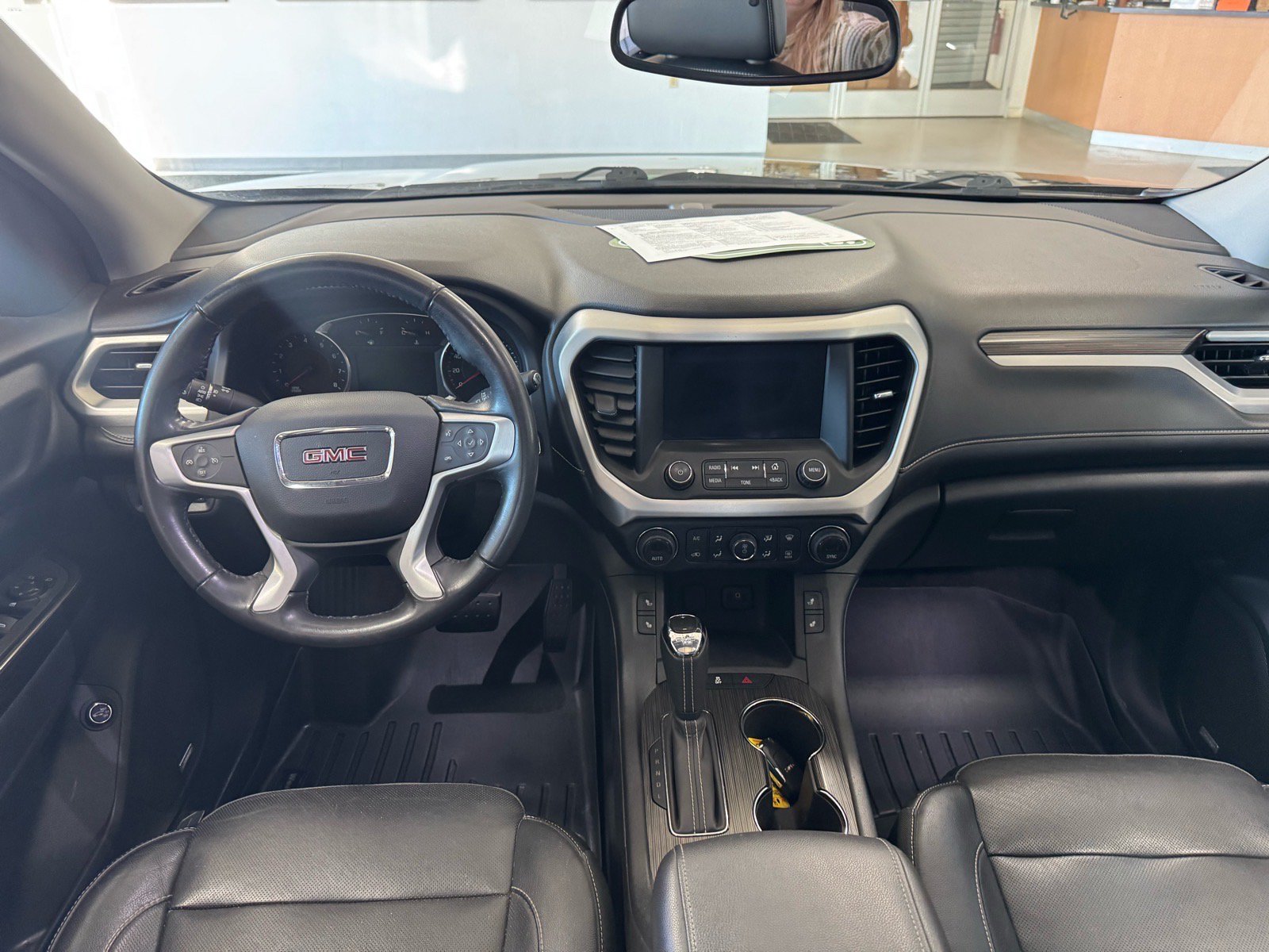 Used 2019 GMC Acadia SLT AWD/4WD image 15