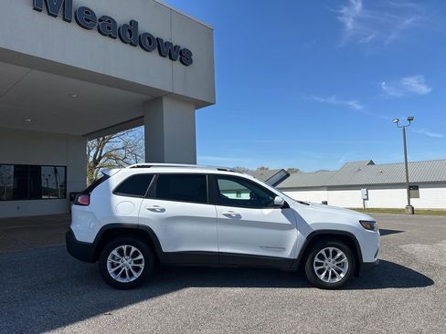 Used 2021 Jeep Cherokee Latitude FWD image 8